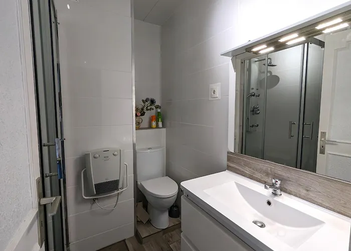 T3 Avec Terrasse Et Wifi, Proche Port à - Fr-1-420-142 Appartement Arcachon